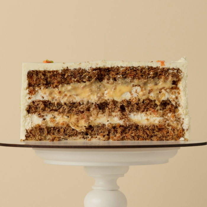 Carrot Cake cu Nuci & Insertie de Portocale [1]