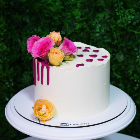 Torturi Personalizate - Tort cu Drip din Ciocolata & Trandafiri Naturali