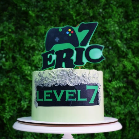 Torturi pentru Copii - Tort Aniversar cu Topper Comestibil Personalizat