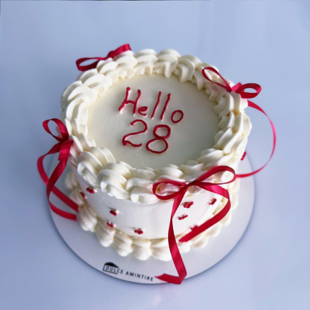 Torturi Personalizate - Tort cu Fundițe