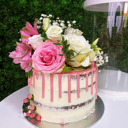 Tort Naked cu  Flori Naturale & Drip de Ciocolata  de la 260 lei/kg [1]