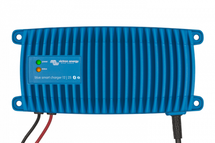 Incarcator Victron Energy Blue Smart IP67  24/8(1) 120V NEMA 5-15 [2]