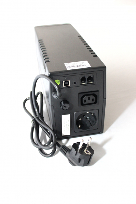 UPS SPS PRO 600VA/360W Line-Interactive PRO600I [2]
