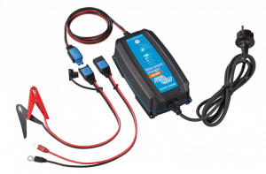 Acumulatori VRLA AGM/GEL / Tractiune / LiFePo4 - Incarcator Victron Energy Blue Smart IP65  24/8(1) 120V NEMA 1-15P Retail