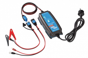 Incarcator Victron Energy Blue Smart IP65s  12/4(1) 230V CEE 7/16 Retail0