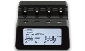 Incarcatoare acumulatori - Incarcator inteligent R6 R3 Maha Powerex C9000Pro