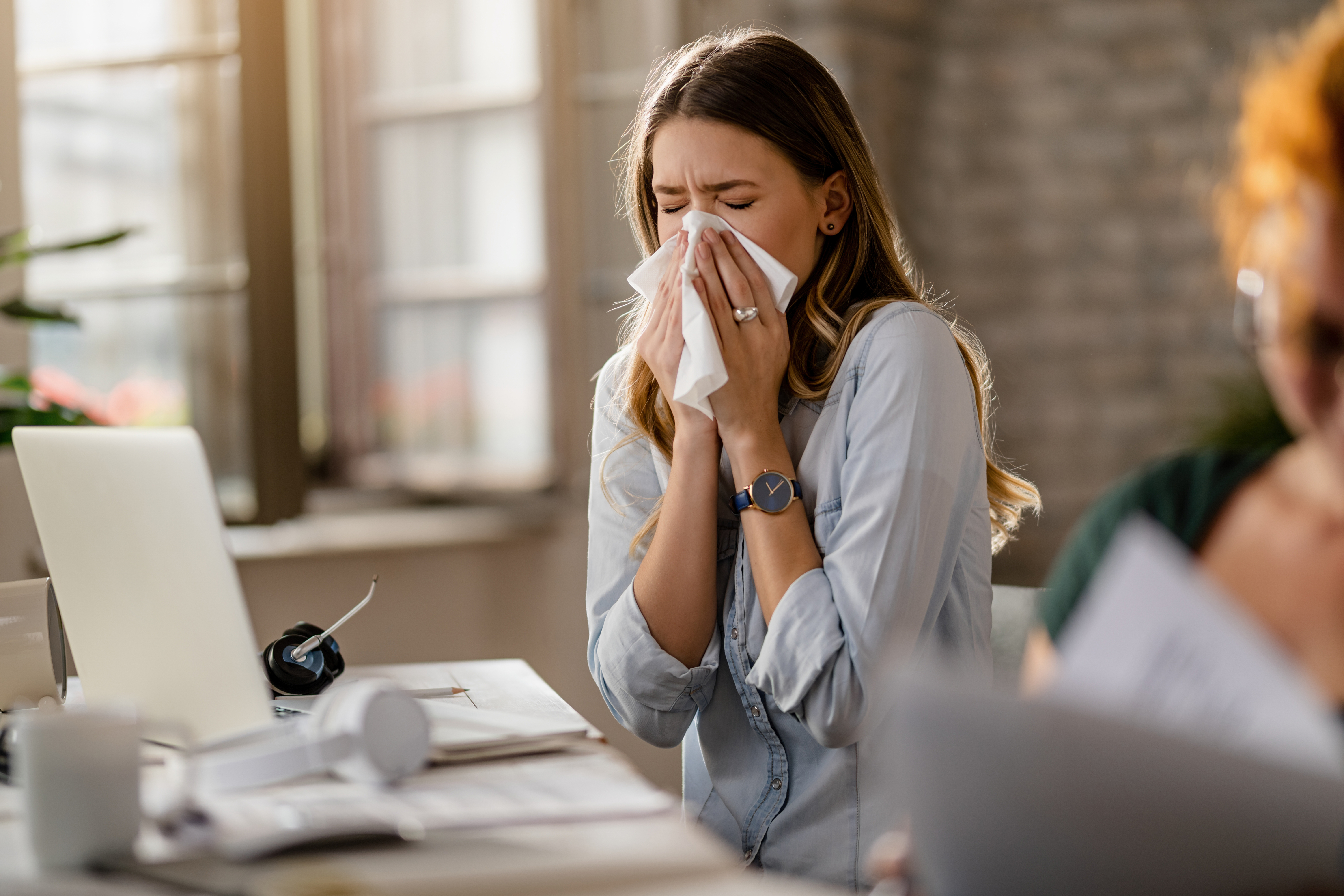 Reacții alergice: Ce sunt, Exemple de Alergii, Cauze, Simptome și Cum se Tratează