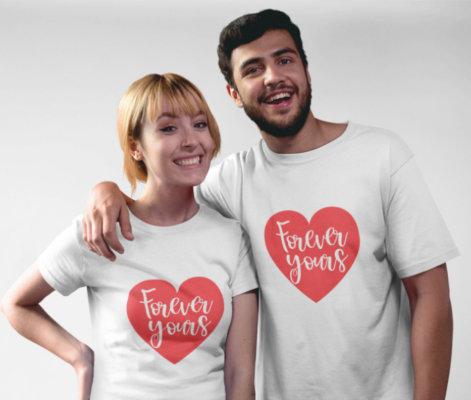 Cadouri personalizate pentru cupluri: Idei care sa-i incante pe amandoi