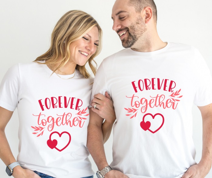 Ghidul cuplului modern: Top tricouri personalizate pentru o declaratie de dragoste