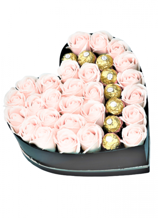 Aranjament cu trandafiri din sapun LOVE  si praline de ciocolata Ferrero Rocher SUM223 [2]