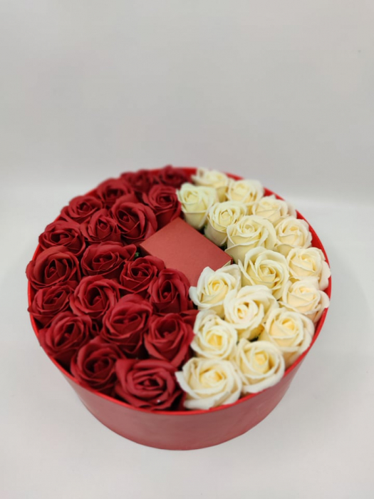 Aranjament floral cu 35 trandafiri din sapun AC-R203 LUXURY MOONLIGHT [3]