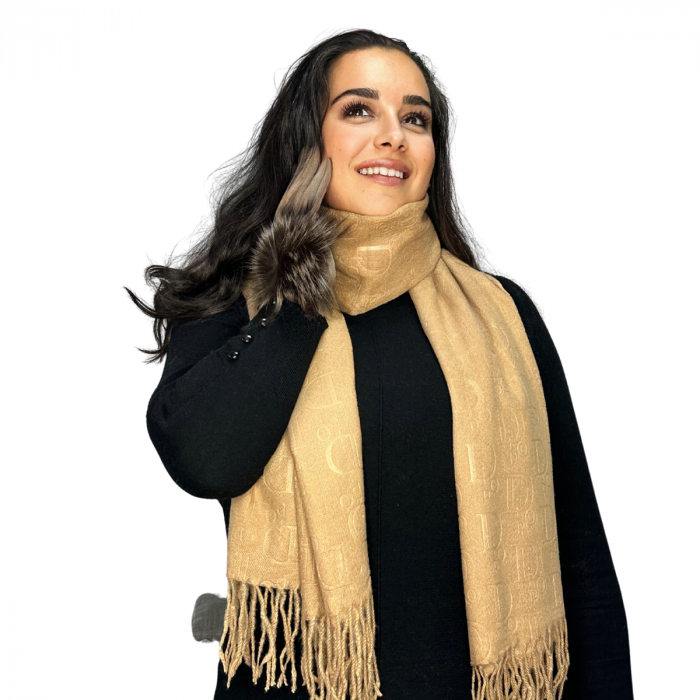 Cadoul perfect de Crăciun - set 2in1 cu manusi si esarfa pentru femei C-5755.04 maro [2]