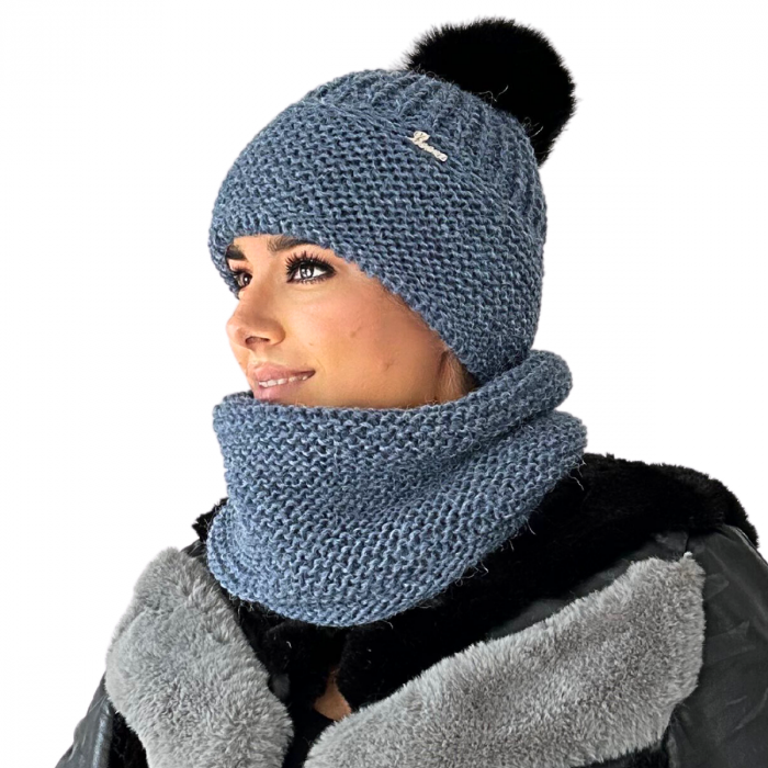 Cadoul perfect de Crăciun - Set caciula cu fular asortat, din lana, ambalat in cutie cadou, model CAMELIA light blue [4]