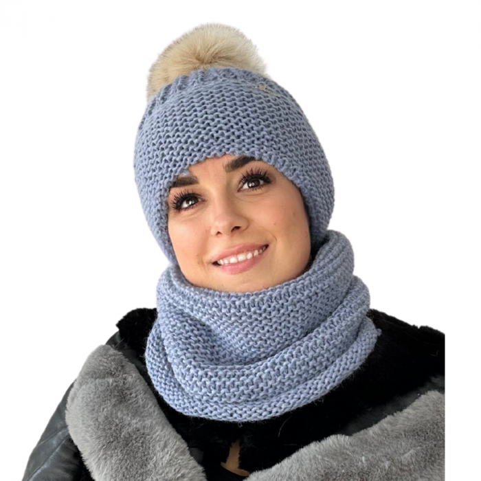 Cadoul perfect de Crăciun - Set caciula cu fular asortat, din lana, ambalat in cutie cadou, model CAMELIA light blue [2]