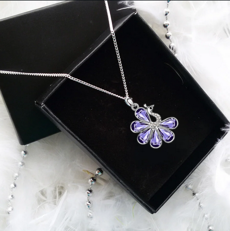 Colier delicate swan violet inchis cu cristale si placat cu aur [2]