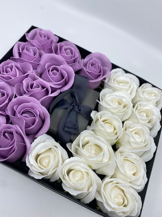 Pachet cadou dama  cu 19-22 trandafiri de sapun  SWAN violet cu cristale, din otel inoxidabil, CS127 [5]
