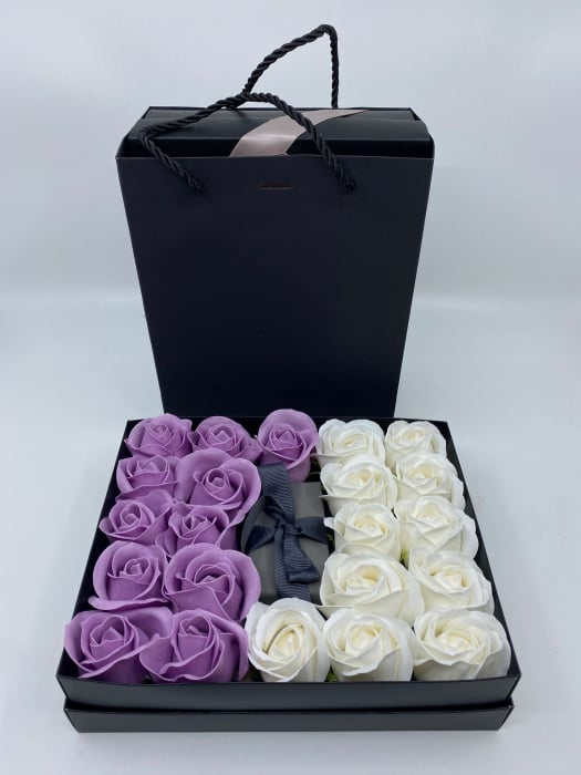 Pachet cadou dama  cu 19-22 trandafiri de sapun  SWAN violet cu cristale, din otel inoxidabil, CS127 [4]