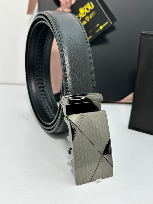 Set cadou elegant pentru barbati cu Portofel de piele si Curea automata LY1542 135cm [3]