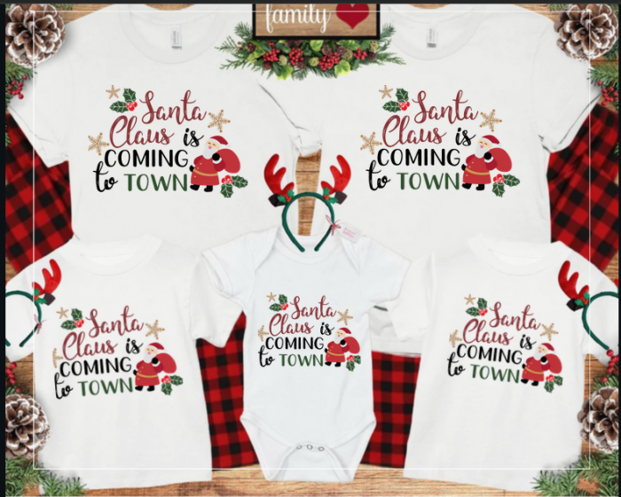 Set de tricouri personalizate Family mama, tata si copii cu tematica de Craciun, Santa Claus is in town