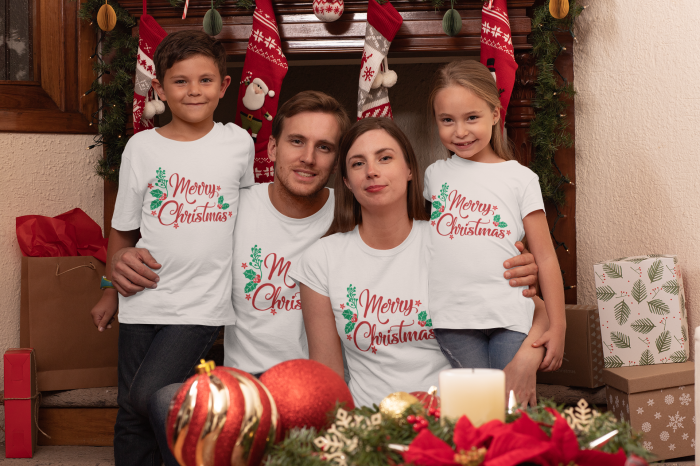 Set de tricouri personalizate Family mama, tata si copii cu tematica de Craciun, Merry Christmas