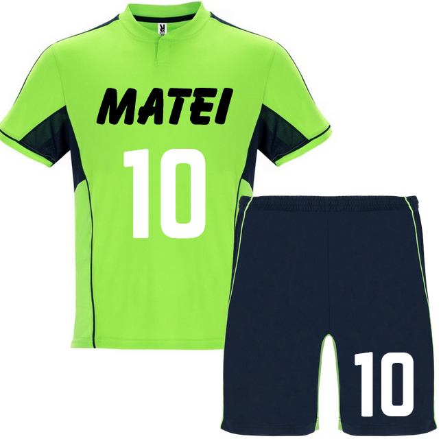 Set sportiv unisex format din tricou si pantaloni Fotbal cu nume si numar la alegere pentru Suporteri și Jucatori [2]