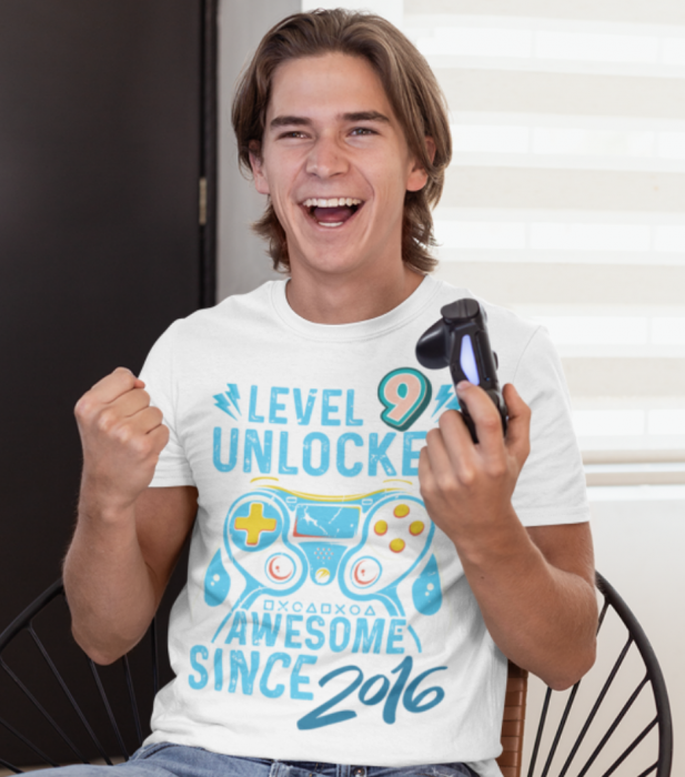 Tricou personalizat aniversar Level 9 Unlocked Awesome Since [2]