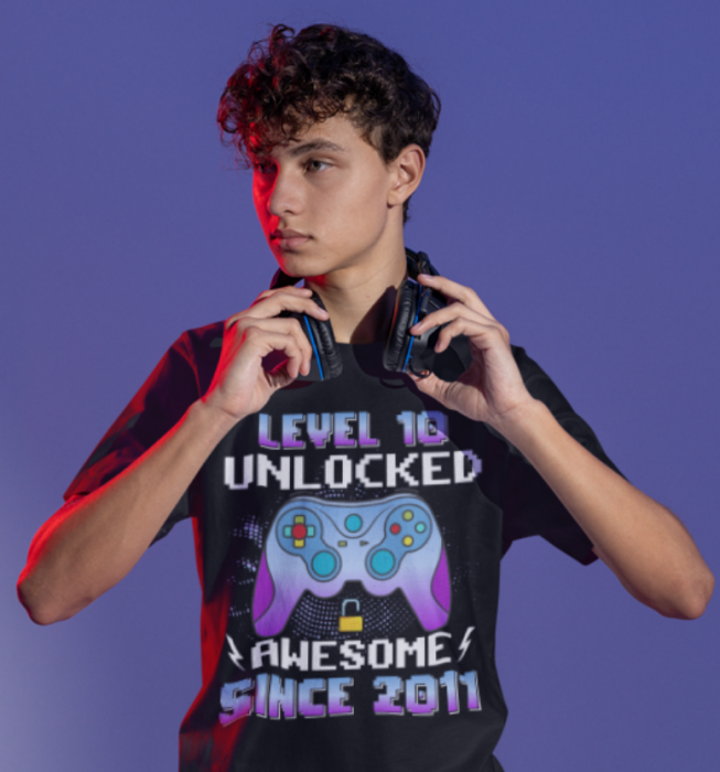 Tricou personalizat aniversar Level 10 Unlocked Awesome Since [1]