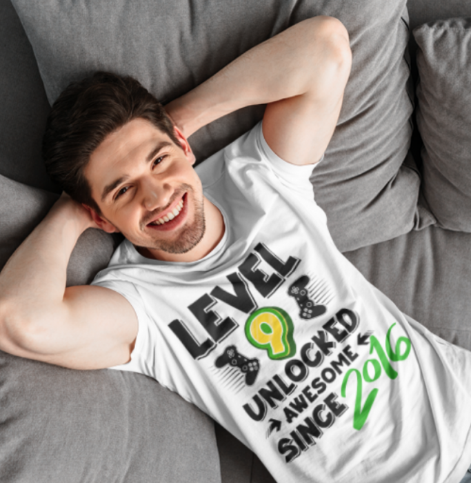Tricou personalizat aniversar Level 10 Unlocked Awesome Since [3]