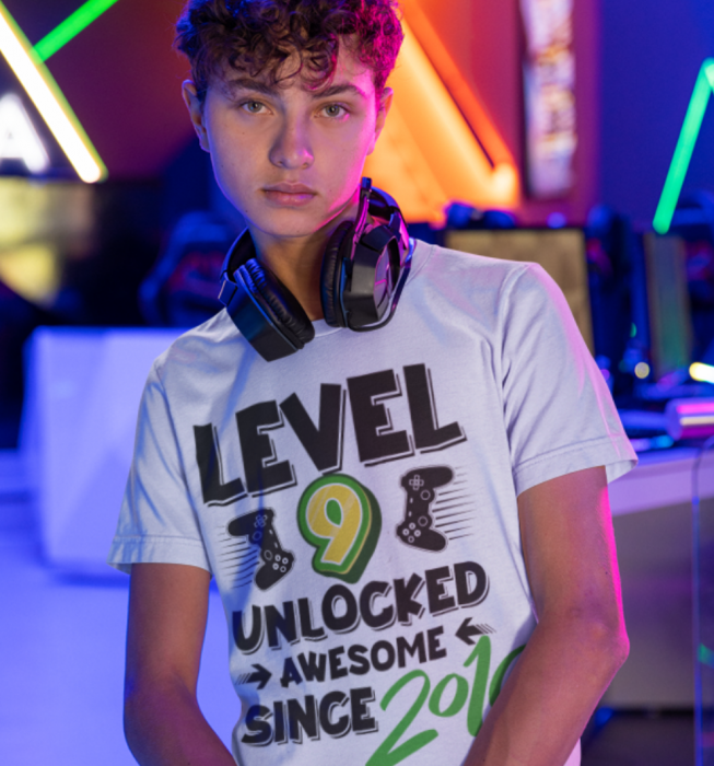 Tricou personalizat aniversar Level 10 Unlocked Awesome Since [2]