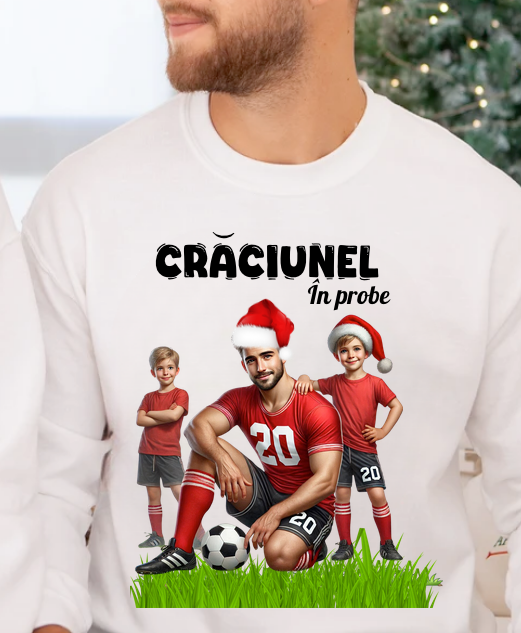Tricouri personalizate Craciunelul fotbalist in probe, Cadoul perfect de craciun 12674 [1]