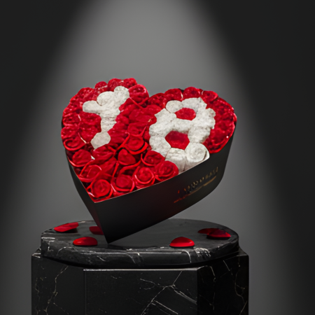 Aranjament floral 18 ani varsta aniversara cu trandafiri din sapun 59-62 trandafiri [2]