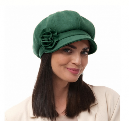 Caciuli si palarii dama - Caciula de dama stil bereta cu cozoroc si floricica 100% lana, marime universala TTS23.03.AP2304 verde Rabionek Polonia