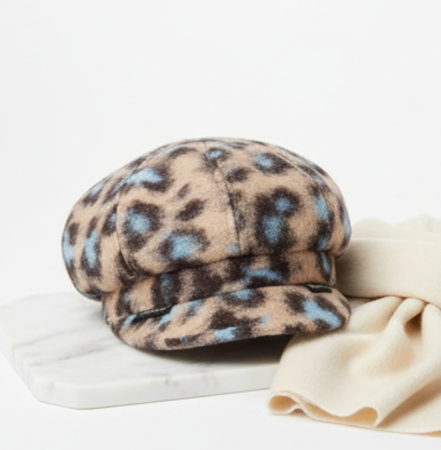 Caciula de dama stil bereta EMILIA cu cozoroc 100% lana, marime universala TTO22.01.TO44  Rabionek Polonia [1]