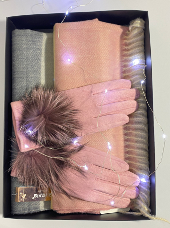 Cadoul perfect de Crăciun - Eșarfă de damă din cashmere cu lână și vâscoză,și mănuși din material textil, catifelat, roz [3]