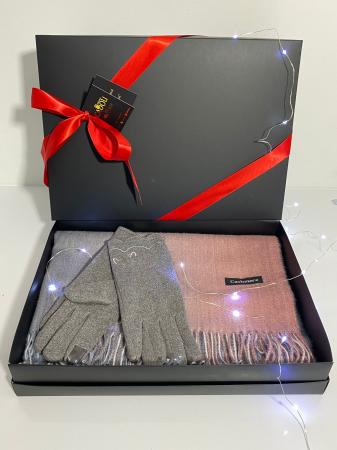Cadoul perfect de Crăciun - Eșarfă de damă din lână și vâscoză și mănuși din material textil, catifelat, gri [3]