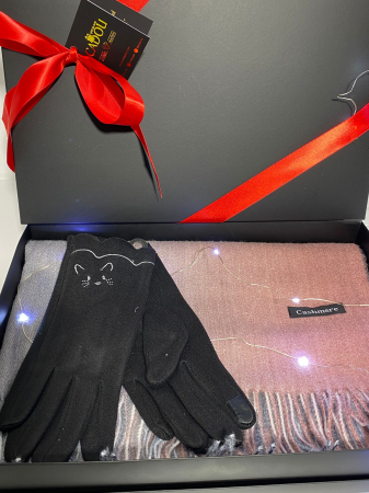 Cadoul perfect de Crăciun - Eșarfă de damă din lână și vâscoză și mănuși din material textil, catifelat, negre [3]