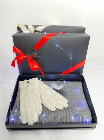 Cadoul perfect de Crăciun - Eșarfă de damă din lână și vâscoză și mănuși din piele gri deschis XL [2]