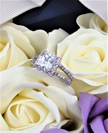 Inel Dolly White diametru 17 cm cu cristale placat cu aur 18k [3]