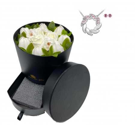 Pachet cadou pentru dama  cu 11 mix de flori din sapun AMURG CS121030
