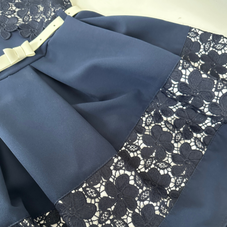 Sarafan scolar cu dantela pentru fete, model elegant cu pliuri, bleumarin, productie Polonia, SP104 [2]