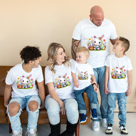 Cadouri aniversare - Set de tricouri personalizate Family mama, tata  si copii cu tematica  de PASTE PP114