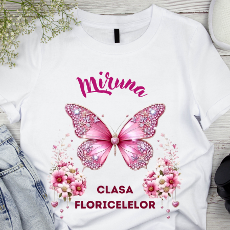 Tricou absolvire elevi clasa 4 sau gradinita Clasa Floricelelor cu text sau poze ABS1054 Tricou absolvire elevi clasa 4 sau gradinita Clasa Floricelelor cu text sau poze ABS1054