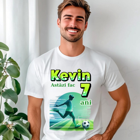 Tricou personalizat aniversar Fotbaliști - Cadou Perfect pentru Iubitorii de Fotbal [1]