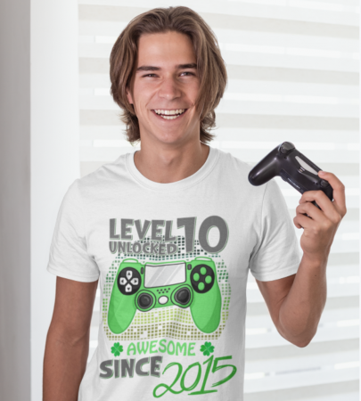 Cadouri Back to school - Tricou personalizat aniversar Level 9 Unlocked Awesome Since