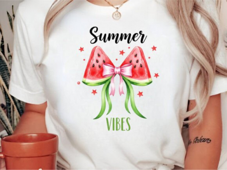 Tricouri personalizate copii - Tricouri Personalizate pentru Vara SUMMER VIBES — Esentiale in Bagajul Tau de Vacanta by E-Cadou.com