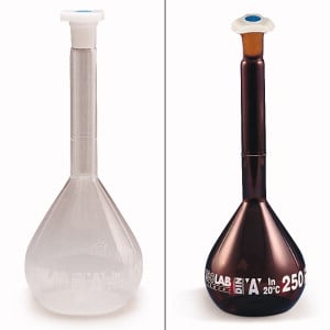 Balon cotat, sticla transparenta borosilicat 3.3, cl. A, dop plastic, 2 buc/set [1]