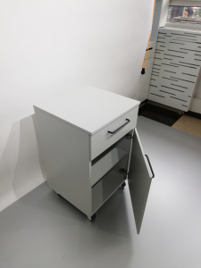 Corp mobil under-bench de depozitare, cu un sertar si o usa - 500 mm [4]