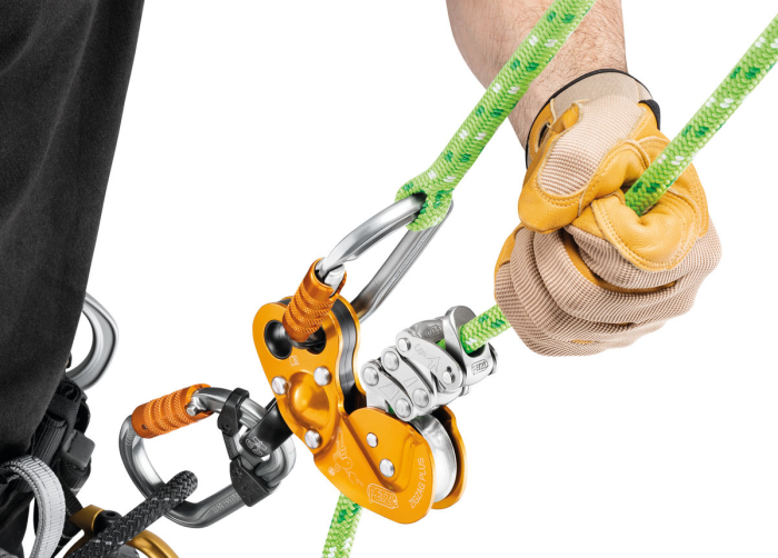 Coborator Arboristic Petzl ZIGZAG PLUS 11.5 to 13 mm D022Ba00, compatibil cu coarda FLOW si CONTROL [2]