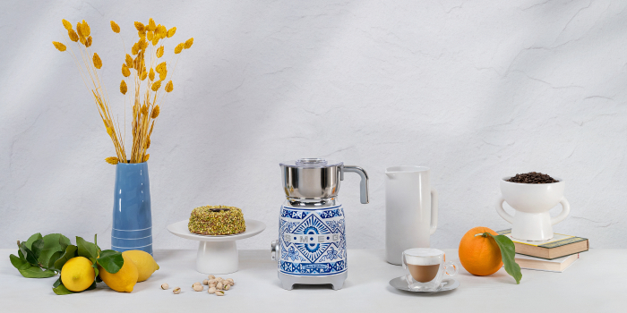 Aparat pentru spumarea laptelui Smeg&Dolce&Gabbana ,Blu Mediterraneo [7]