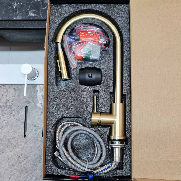 Baterie TOUCH ON GOLDEN TAP CU SENZOR ATINGERE aurie cu furtun dus retractabil / extractibil + buton interschimbabil jet/dus CookingAid  [3]